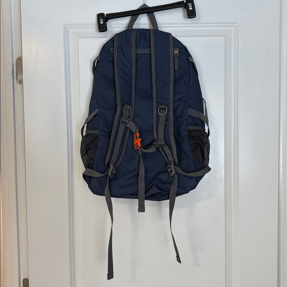 Venture Pal Backpack - Picture 4 of 8